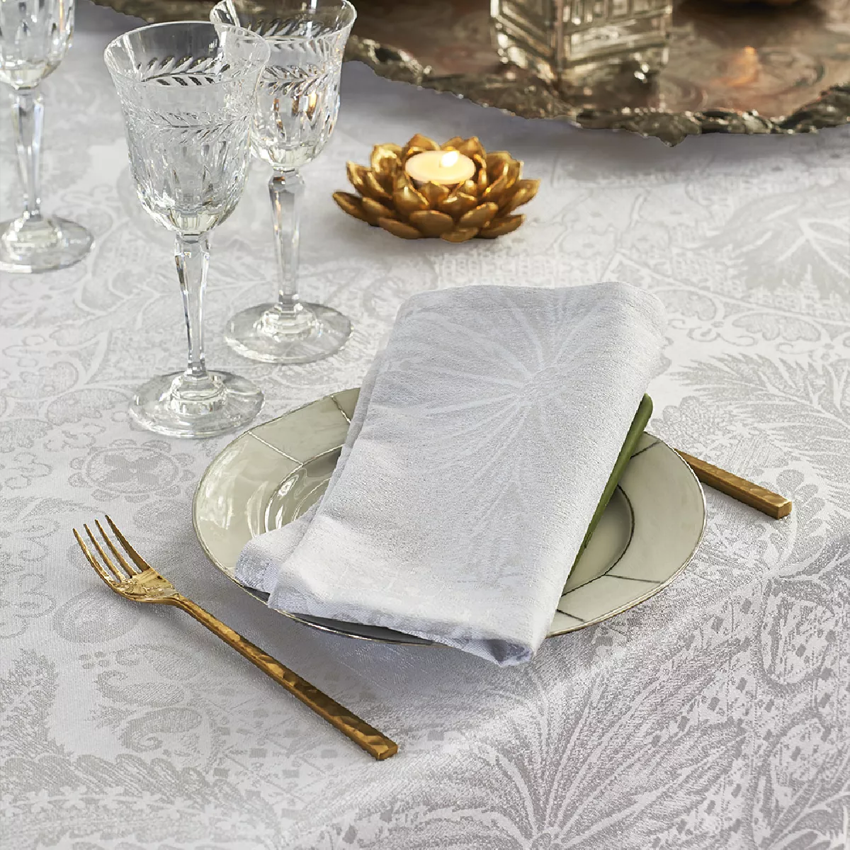 Custom made tablecloth 100% cotton coated jacquard pattern white Mille isaphire blanc
