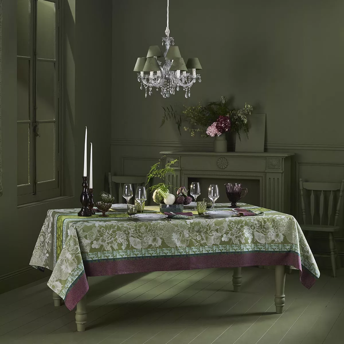 Nappe pur coton motif jacquard vert Mille botanique mousse