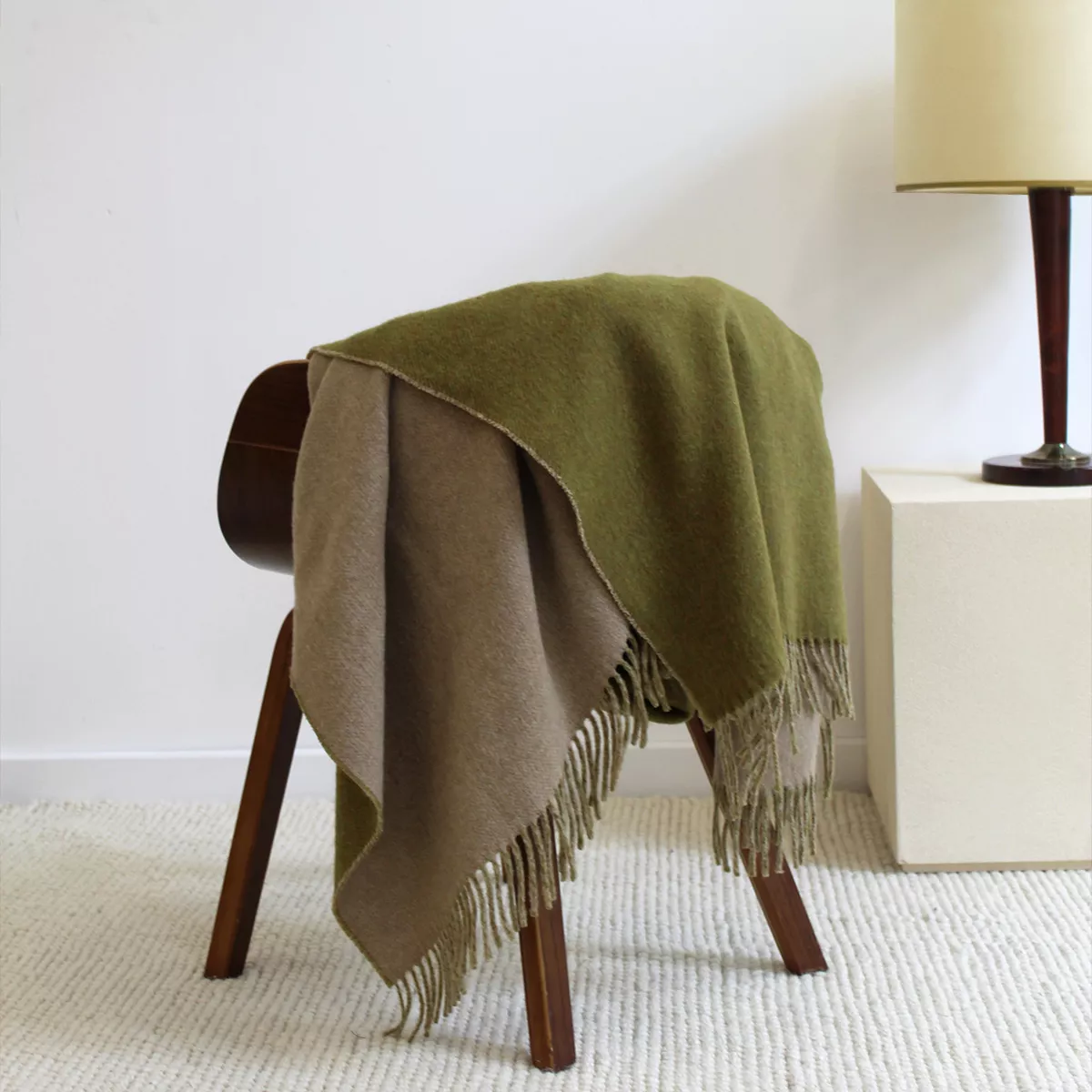 Plaid laine & autres fibres uni vert beige Duetto mousse