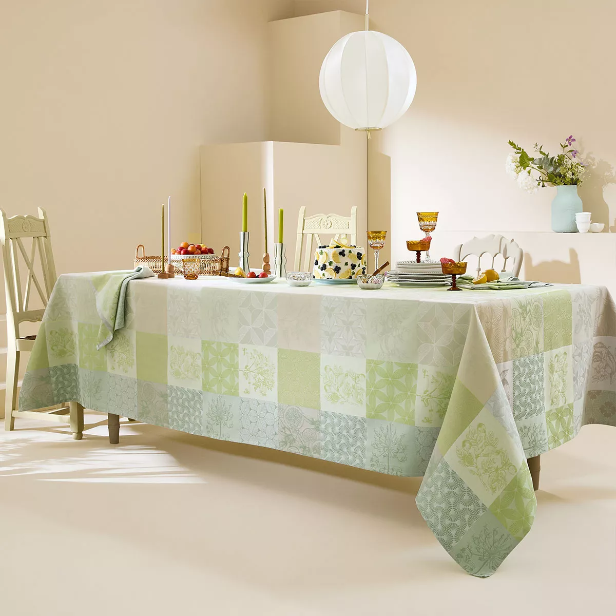 Linge de table pur coton motif jacquard vert beige Mille parfums verde