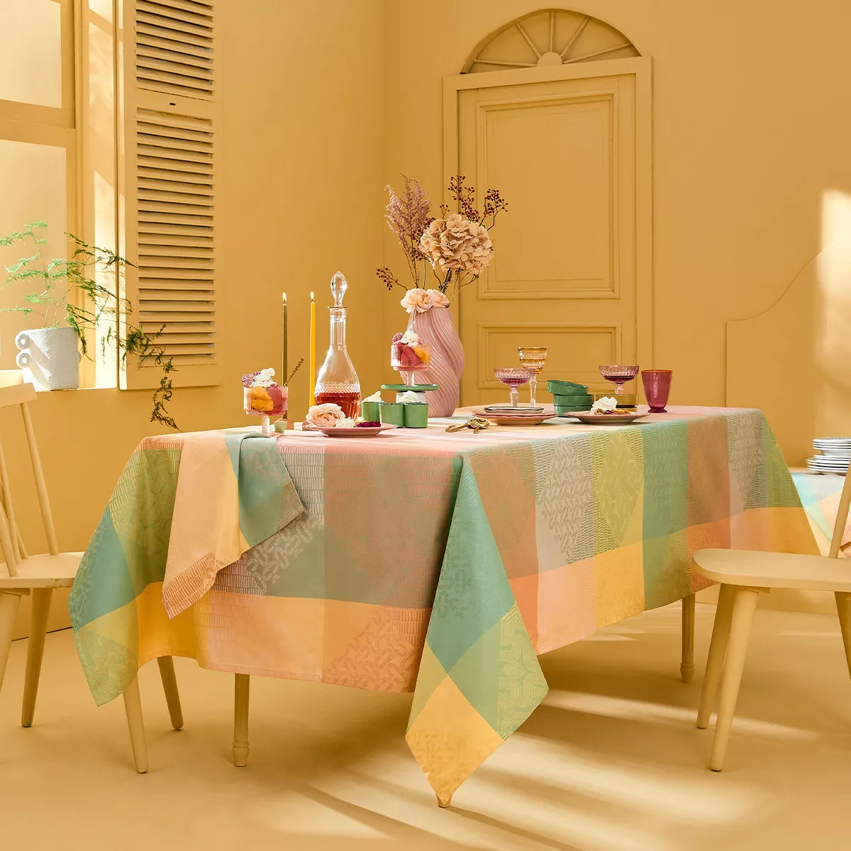 Tablecloth 100% cotton 205 gsm jacquard pattern yellow pink Mille empreintes pastel