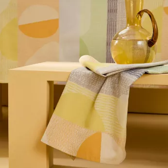 Serviette pur coton 205 g/m² motif jacquard vert orange Mille galets terre cuite