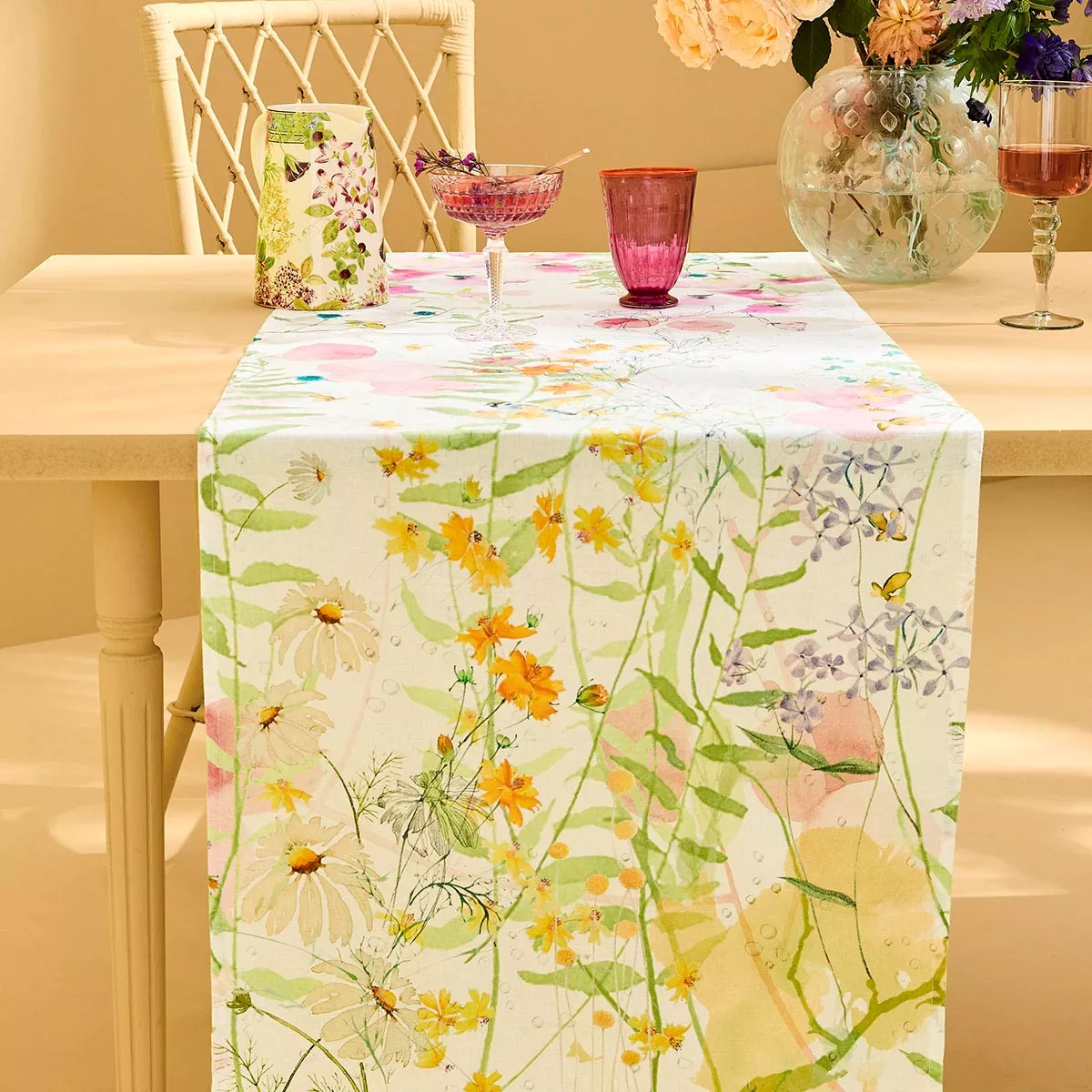 Chemin de table lin & coton lavé 150 g/m² imprimé vert rose Rosee du matin printemps