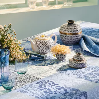Serviette pur coton motif jacquard bleu Mille rameaux bleu