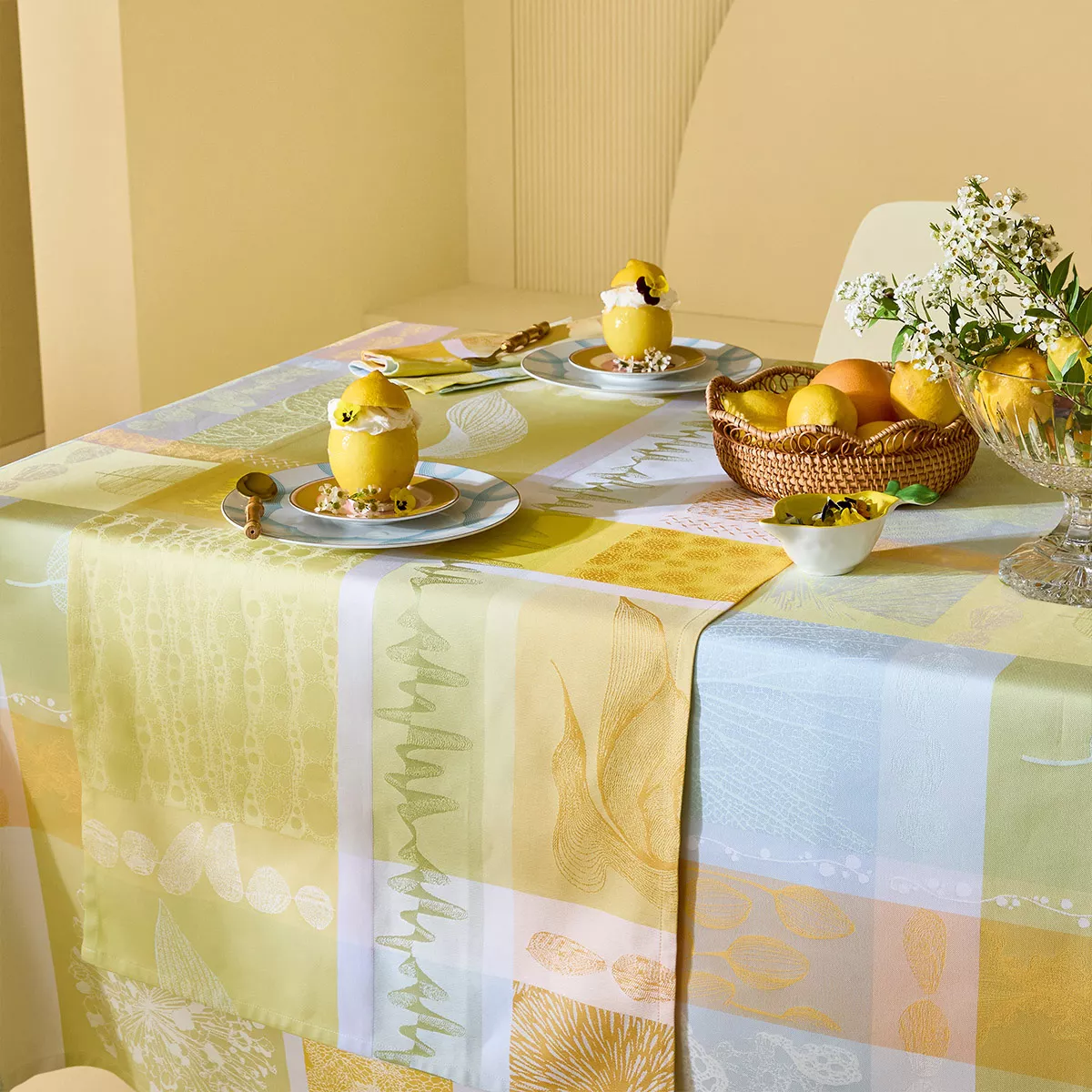 Table runner 100% cotton jacquard pattern yellow green Mille lieues aube