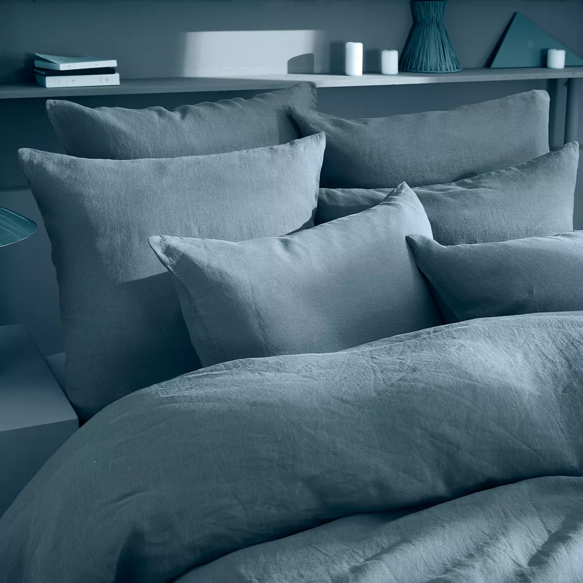 Pillowcase 100% linen prewashed 165 gsm plain blue Le lin lave denim