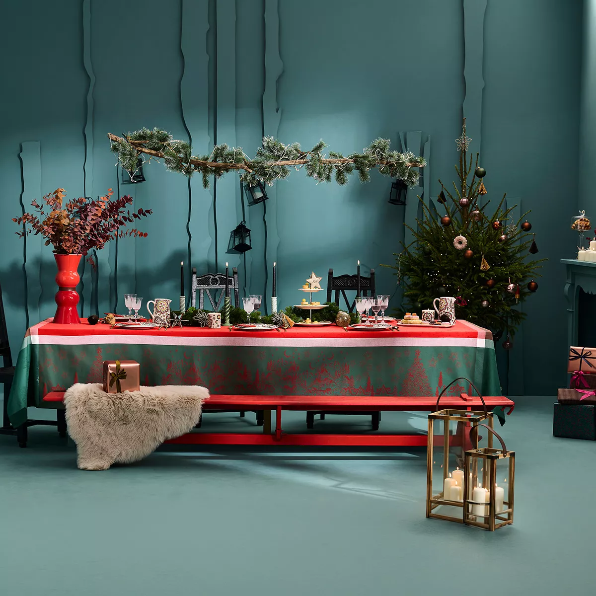 Linge de table pur coton 220 g/m² motif jacquard rouge vert Noel magique houx