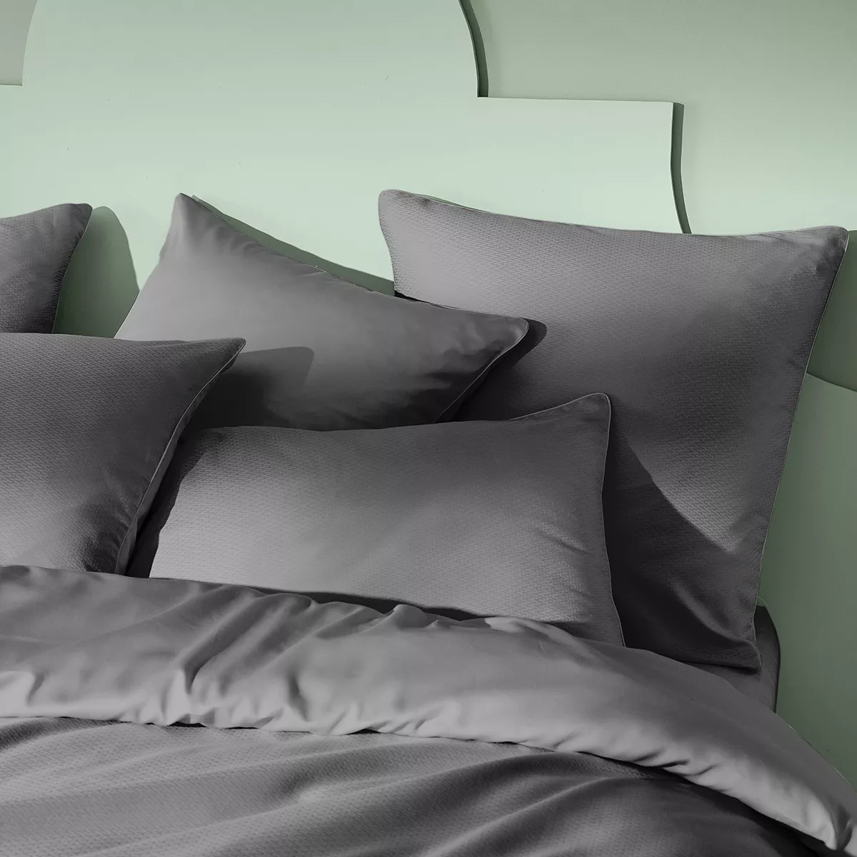 Taie d'oreiller satin de coton motif jacquard anthracite Vibrato metal