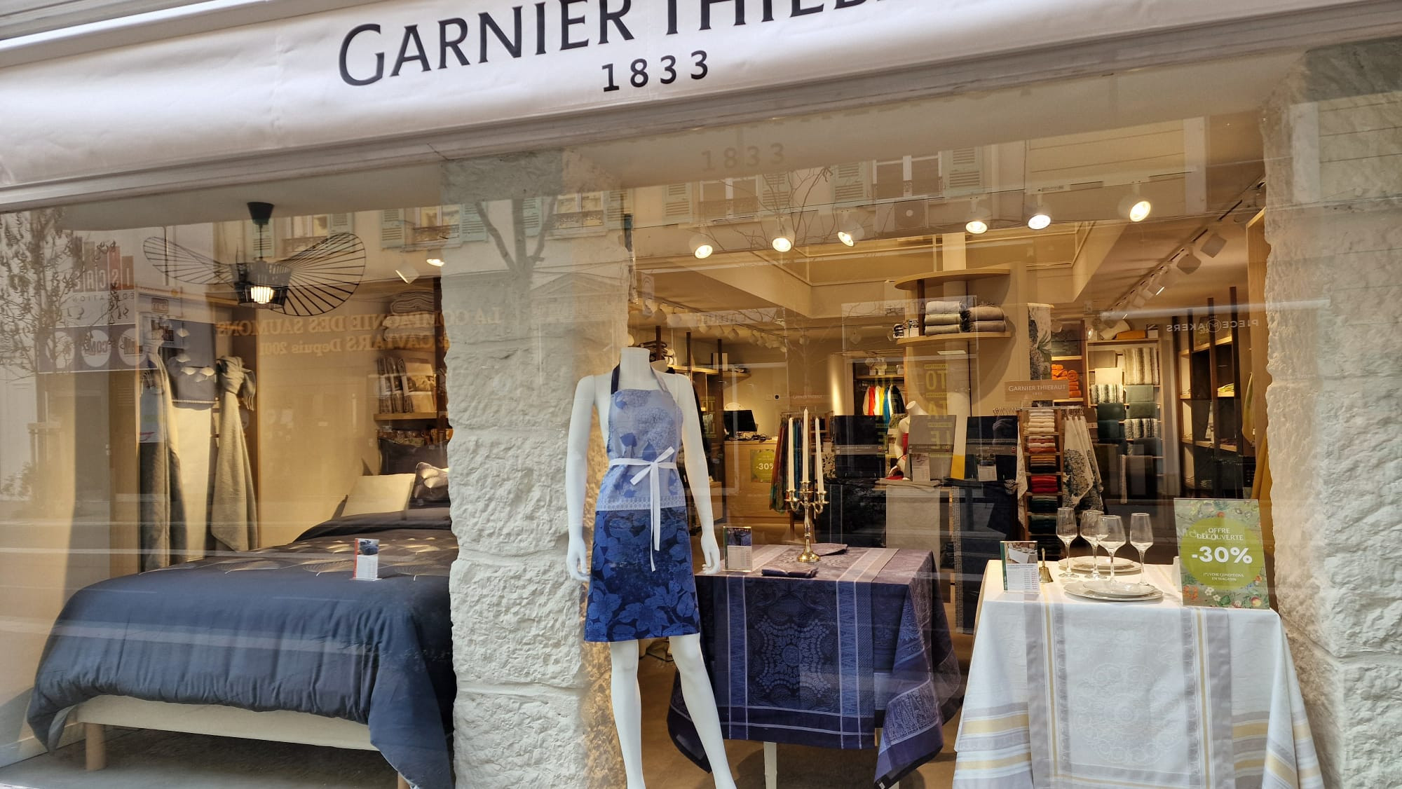 Vitrine Magasin Garnier Thiebaut de Nice